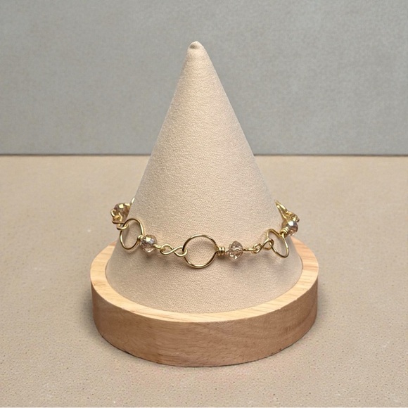 Hand Crafted Brass Wire Wrapped Link Bracelet With Glass Beads Size 7 - Picture 9 of 11